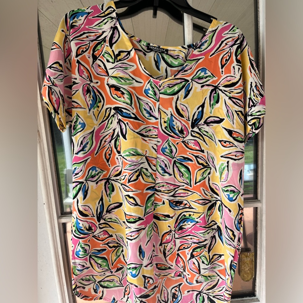 Brand new top “hemish” very colorful